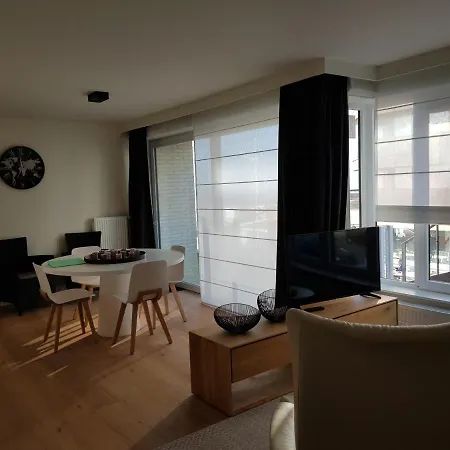 Zeedijk La Digue 102 Met Garage - Lateraal Zeezicht Apartmán Koksijde