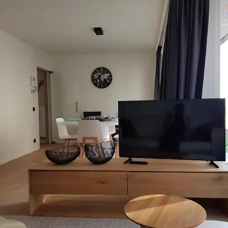 Zeedijk La Digue 102 Met Garage - Lateraal Zeezicht Apartmán